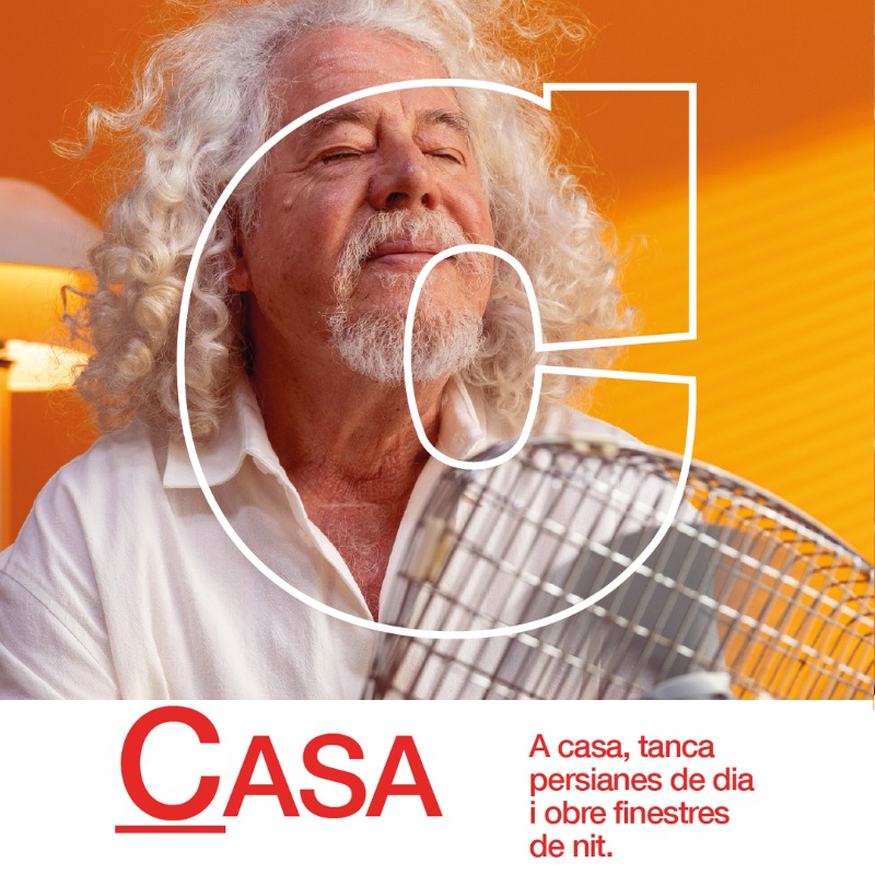 salutcat's tweet photo. 🌞 Aquest estiu, protegeix-te amb l'ABC de la calor:

💨 Aire: a l'aire lliure, ves per l'ombra i busca refugis climàtics.

🥤 Beure: hidrata't sovint, fins i tot sense set.

🏡 Casa: tanca les persianes de dia i obre les finestres de nit.

Troba més consells 👇