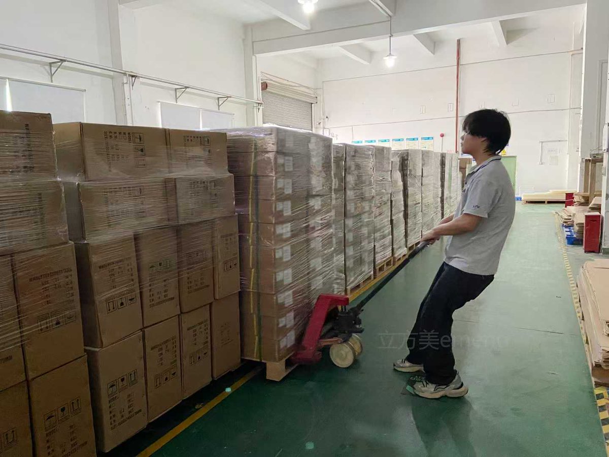 Shipment Out Today – 300+ Supermarket Anti-Theft Devices Head Overseas!"​​
Helping global retail partners safeguard merchandise – we’re always on the move!
Committed to quality, serving the world, and continuously creating value for our partners!