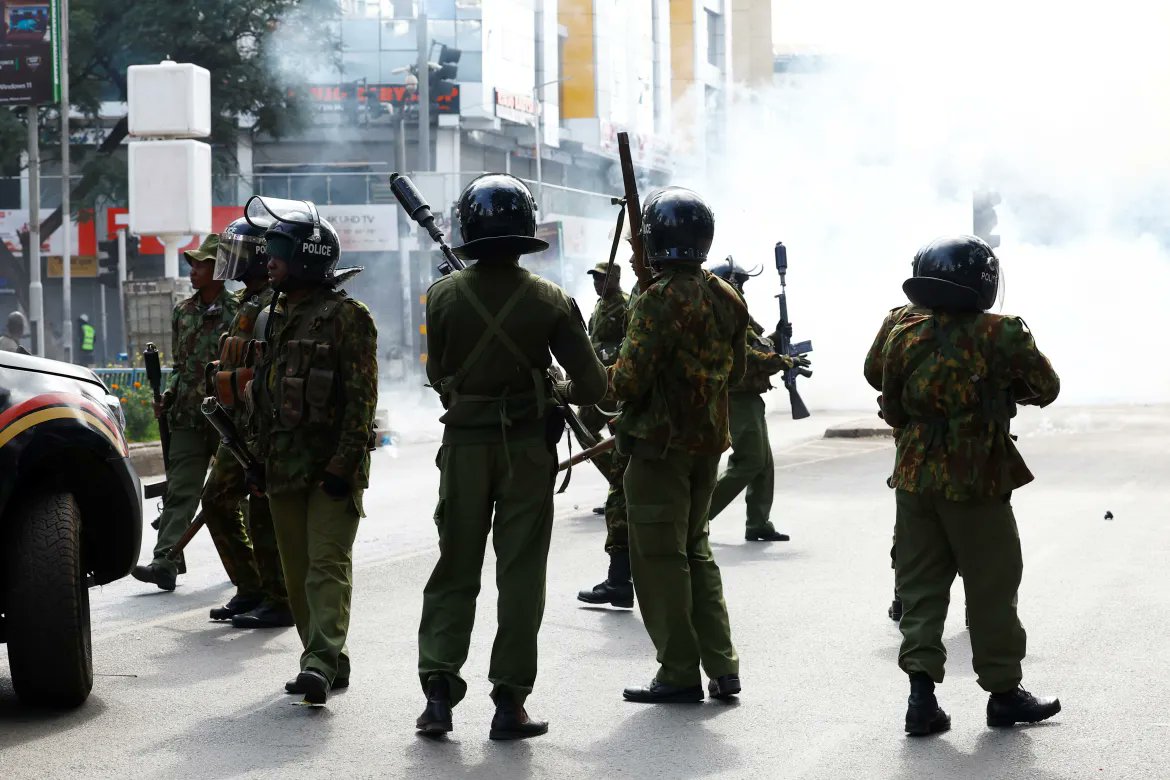 CIVICUSMonitor's tweet image. 🇰🇪Thousands have taken to the streets in #Kenya to mark a year since antigovernment protests.
Our latest report describes a year of unprecedented restrictions on civic freedoms in the country: web.civicus.org/KenyaRBJune2026
