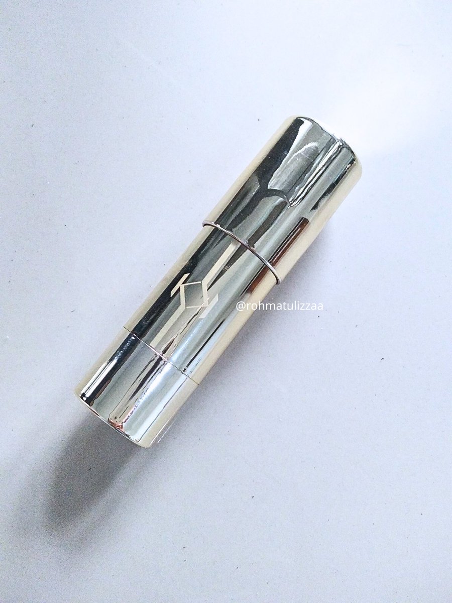 Juara 1 blush yang beginner friendly 👏

dari POV aku yang juga masih baru di dunia makeup, blush ini beneran gampang banget dipakaiii

#izzareviews