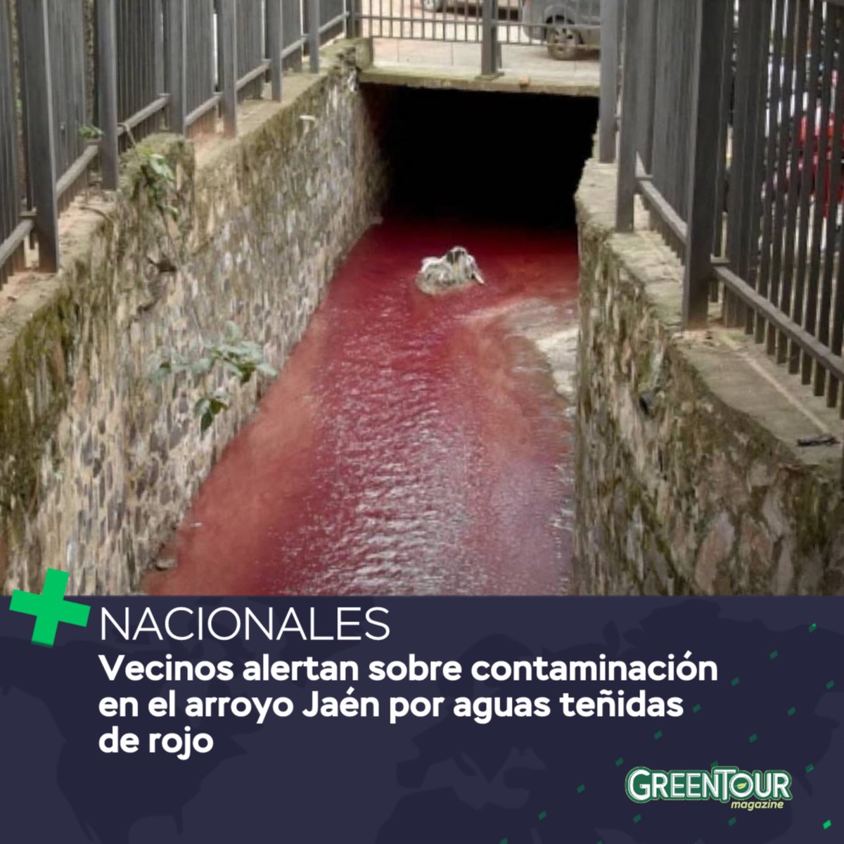Desde hace tres días, vecinos del centro de Asunción reportan un cambio alarmante en el color del arroyo Jaén, ubicado sobre la calle Colón, entre General Díaz y Haedo. El agua, que normalmente fluye de manera transparente, se presenta completamente teñida de un tono rojo