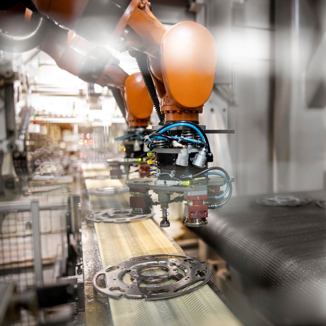 💡 Automatisierung in der Fertigung: Einsatz von innovativen Robotiklösungen durch Special Machinery

💡 Unsere Schwerpunkte:
- Robotik-Integration
- Cobots
- Fahrerlose Transportsysteme (FTS)

👉 spkl.io/Schaeffler/601…