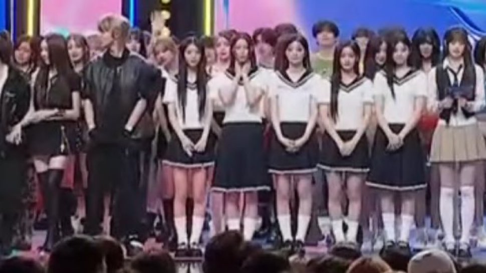 ot6 reunion on wonhee’s birthday😭