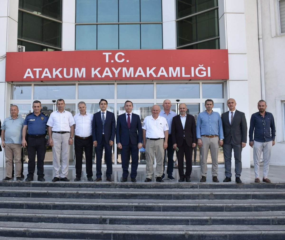 Kaymakamımız Sayın Kemal Yıldız yeni görev yeri olan Lüleburgaz Kaymakamlık görevine, Kurum Amirlerimiz tarafından uğurlandı.