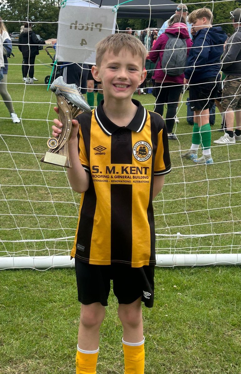 U8 Blacks played in the Bears 7v7 tournament, and what a day! The team showed true determination, passion, &amp; teamwork - earning a place in the semi final. They secured a third place finish, and every player got a medal for their efforts, energy &amp; sportsmanship. POTD went to Olly!