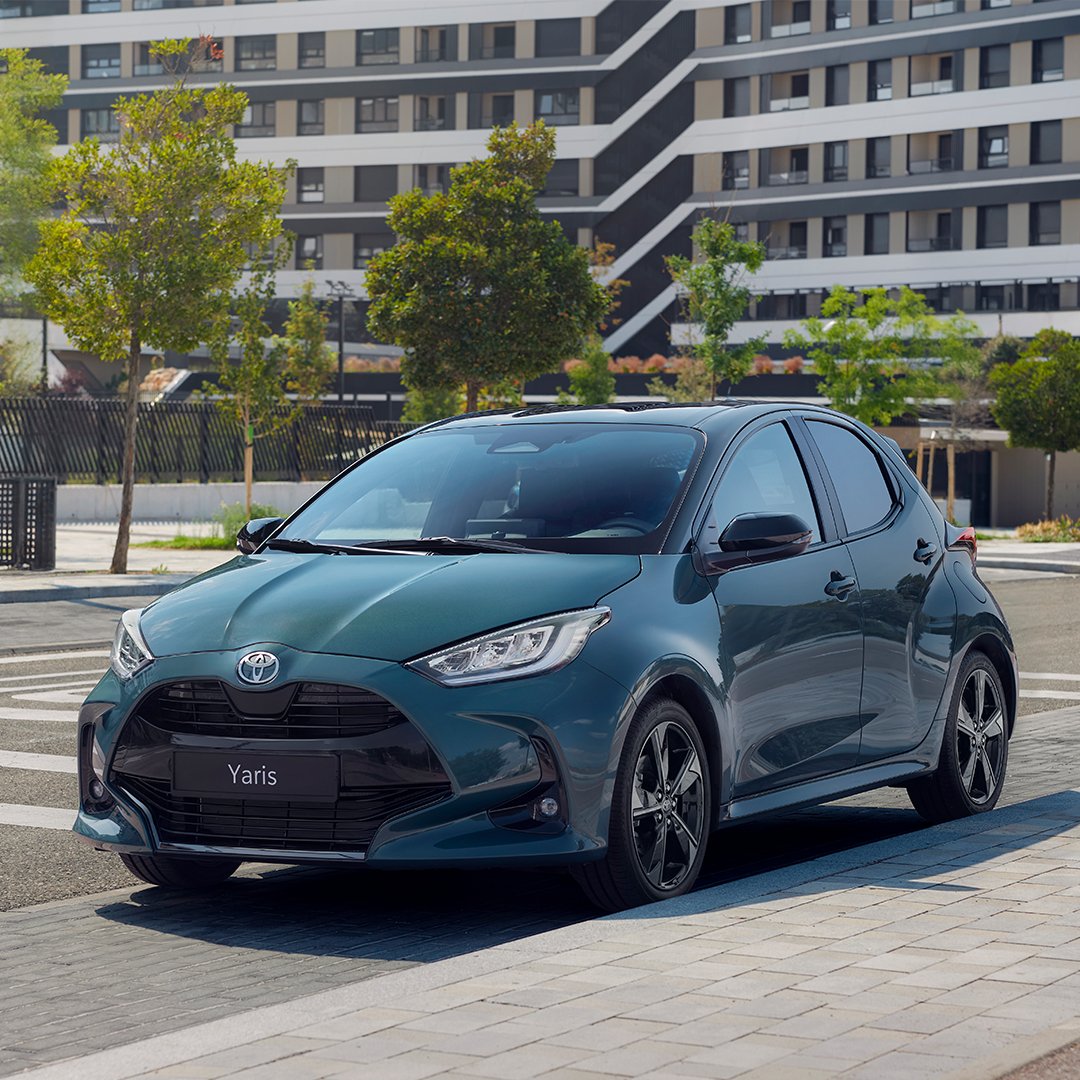 euskoauto's tweet photo. El #Yaris #Hybrid sube de nivel.

Más potencia con hasta 130 CV, menor consumo, y toda la tecnología que necesitas para moverte con seguridad y confort.

Un compacto urbano que lo tiene todo: eficiencia, diseño y conectividad. 💯

https://t.co/9U2zrMEnQb https://t.co/tOXEUcg8sq