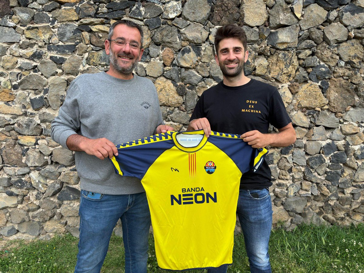 🧑🏻‍🏫 Pau Obrador, nou coordinador de F7

📋 Amb experiència en clubs com la UE Olot i el CE Banyoles, Obrador agafa el relleu de Jordi Boix al capdavant de la gestió de les etapes Aleví i Benjamí

💛 Contents de comptar amb tu. Benvingut, <a href="/ubraa3/">pau obrador</a> 

#TractoretGroc #BDT1978