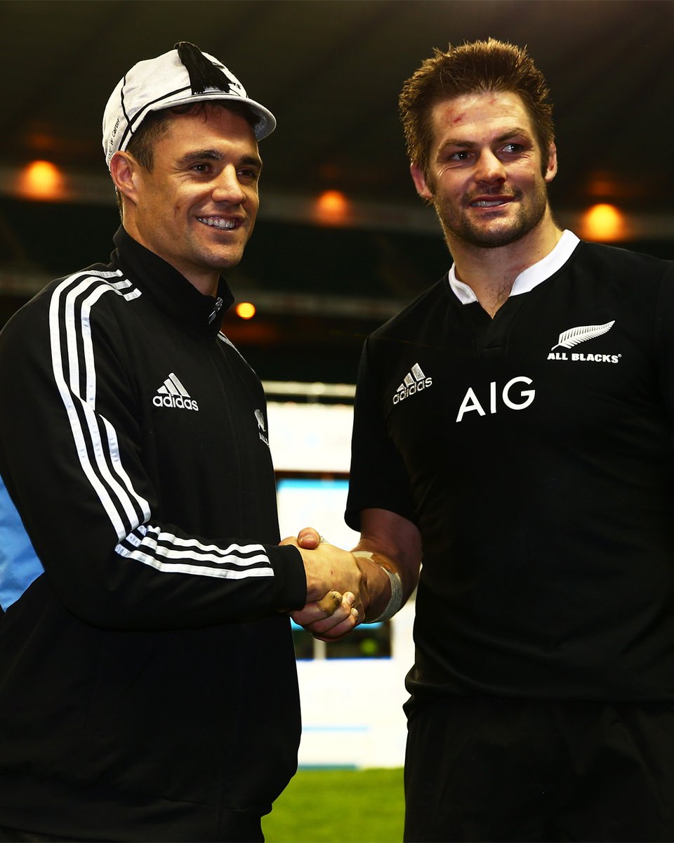 wrugbymuseum's tweet image. It’s World Handshake Day 🤝

Rugby is a game of respect, and after a tough 80 minutes a handshake says it all — respect, sportsmanship, and unity 🏉 

#WorldHandshakeDay #Handshake