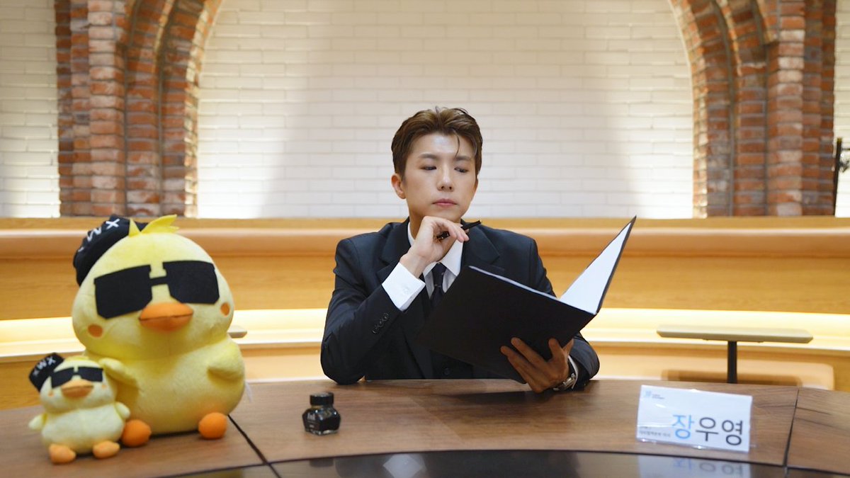 장우영 &lt;장비지&gt; EP.1 | 그럼 이제 되게 바쁘게 살아야 되는 거 아니야?

✒️ youtu.be/7cMXqpLSww4

#장비지 #우영 #장우영
#WOOYOUNG #JangWooyoung
#Simpledance