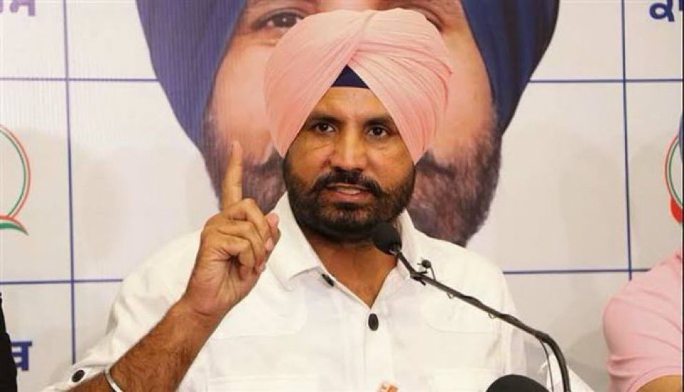 “उपचुनाव में इस तरह का होता रहता है”‼️
अब इन के साथ किस तरह का होना चाहिए ⁉️