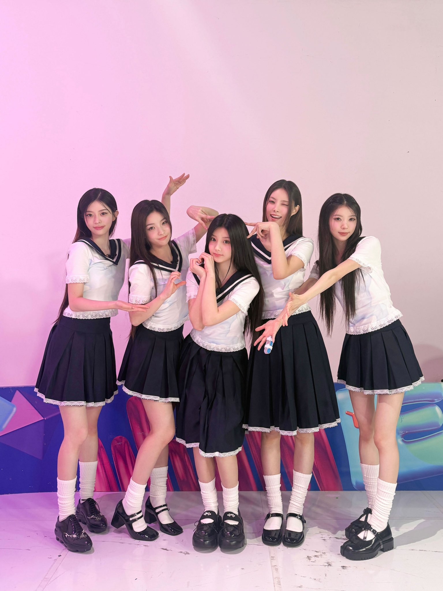 이번 컴백도 6주 꽉 채워서 한 아일릿 착장 모음.jpg | 인스티즈