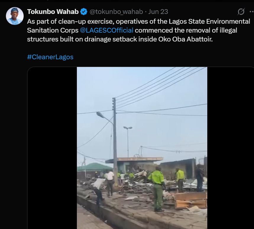sunplanetco's tweet photo. The Lagos State Government has started clearing illegal structures around the Oko Oba Abattoir in Agege, especially those built along drainage paths. This is part of ongoing efforts to improve environmental cleanliness and prevent flooding in the area. https://t.co/DhL3V4jduW