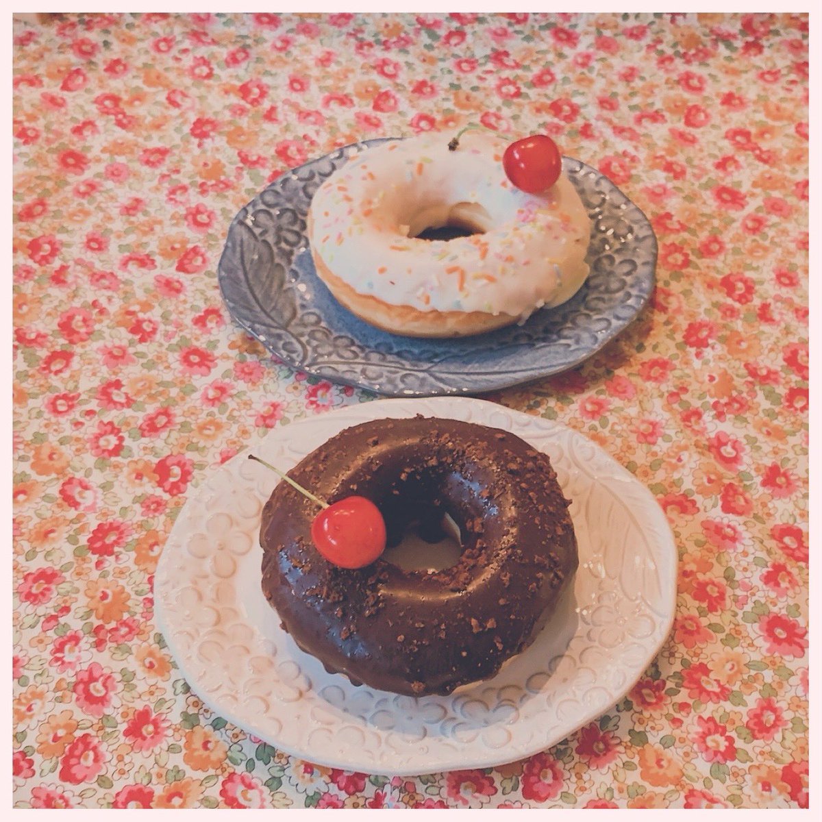 rainbowandesine's tweet photo. 🍩 🍒🍩🍒🍩🍒🍩
♡ドーナツ美味しいね♡
🍒🍩🍒🍩🍒🍩🍒 https://t.co/zfzaG2G3lk