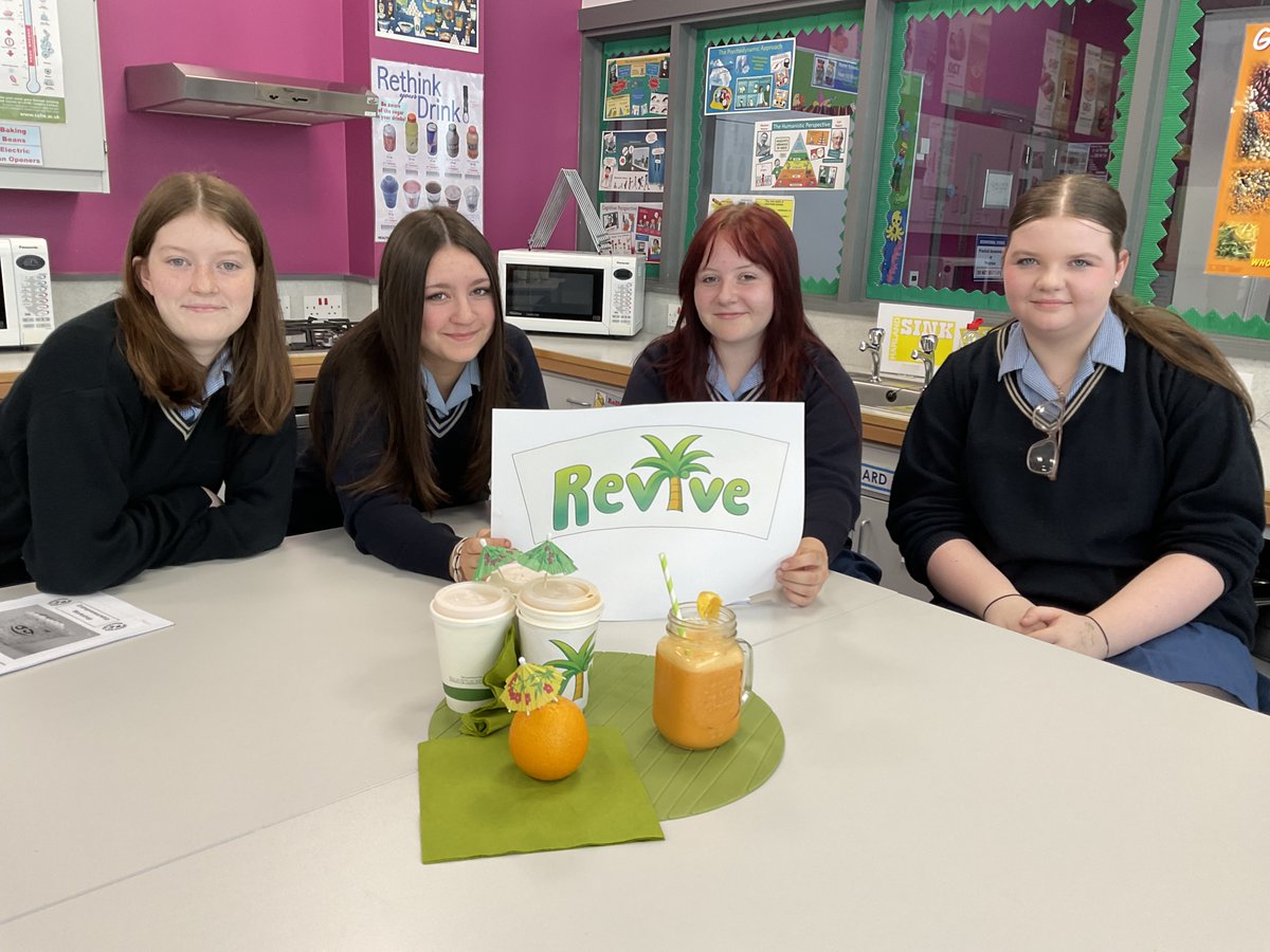 ashfield_girls's tweet photo. Congratulations to 10B pupils for taking part in the Entrepreneurial Juice Jar Workshops held over the month of June. The eventual winners where KODA that comprised of Diana, Olivia, Kayden and Andreea. Well done girls! #careers #STEM #futureentrepreneurs https://t.co/aLWxHEecwe
