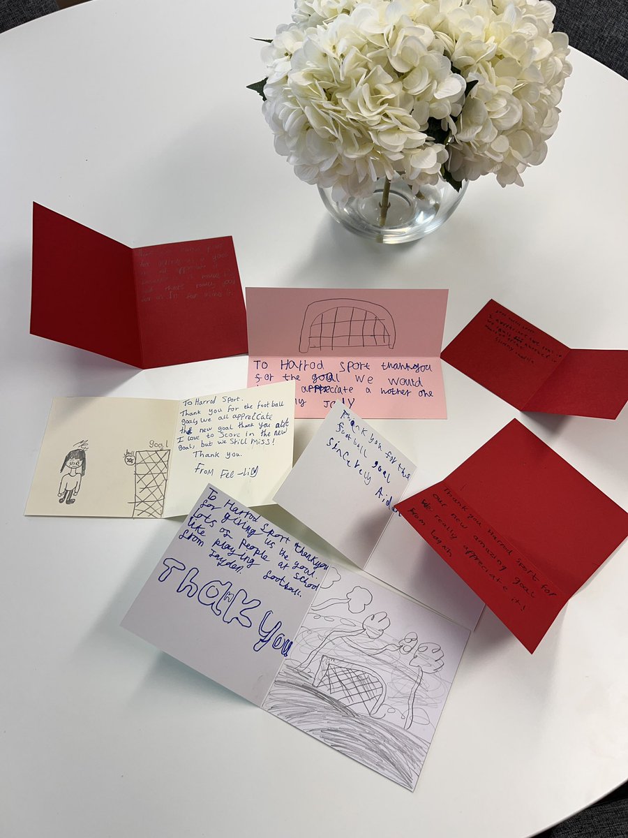 A lovely gesture from the children at Middleton Primary School, who seem delighted with their new Harrod Sport football goal! ⚽️