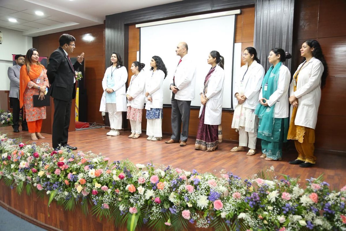 gnamity's tweet image. AUGN proudly marks a deeply emotional and historic milestone—the final thesis submission of first-ever M.Phil. in Clinical Psychology (RCI-approved) batch: Class of 2023–2025.

#FirstBatch #MPhilClinicalPsychology #RCIApproved #AmityUniversityGreaterNoida #MentalHealthLeadership