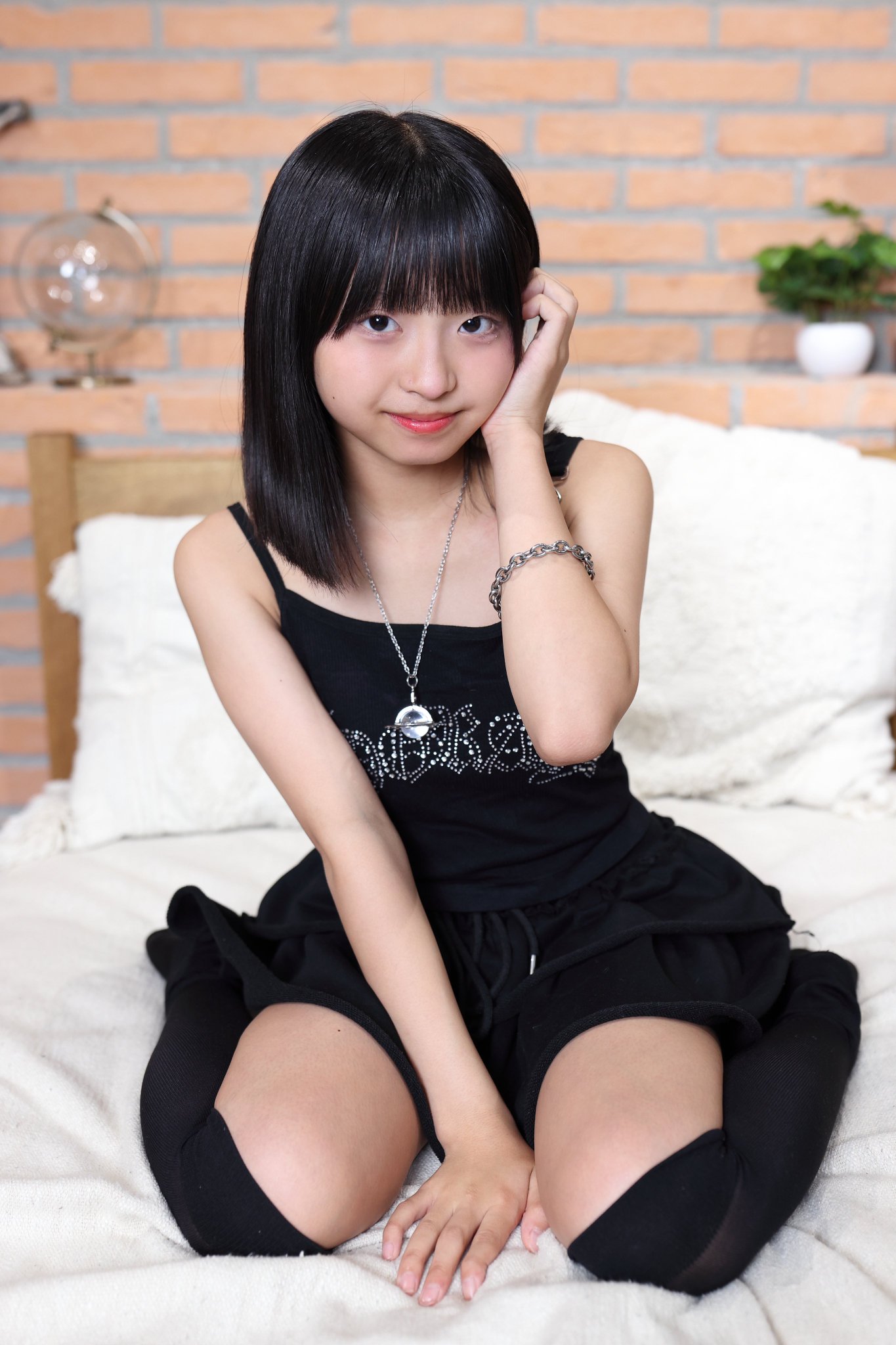 GuXYsLUaoAAIG52.jpg:large