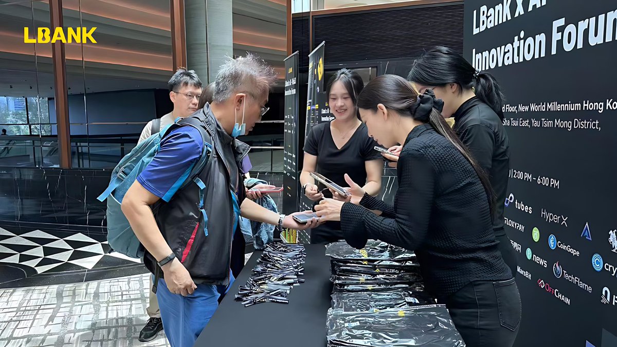 LBankLabs's tweet image. 🌟 The LBank x AI·Web3 Innovation Forum wrapped up successfully in Hong Kong!
⛓️From cutting-edge projects to top-tier media, builders, and OG communities, it wasn’t just talk about the future, it was about building it together.
💛Big thanks to all the co-creators who joined us…