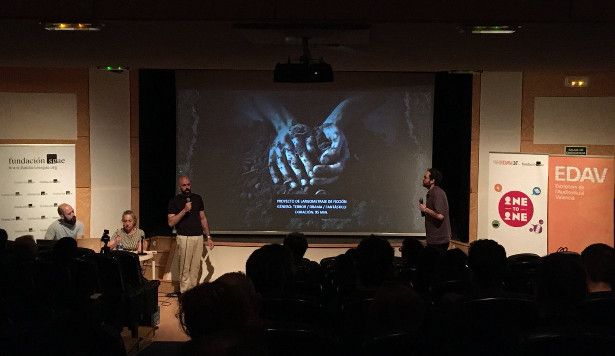 🙌Lleno absoluto en la sala #SGAE Centro Cultural de #Valencia para asistir a las presentaciones de los proyectos 🎞️seleccionados en el evento para profesionales del audiovisual One to one, que organizan la  <a href="/edavasociacion/">EDAV</a> y la #FundacionSGAE.