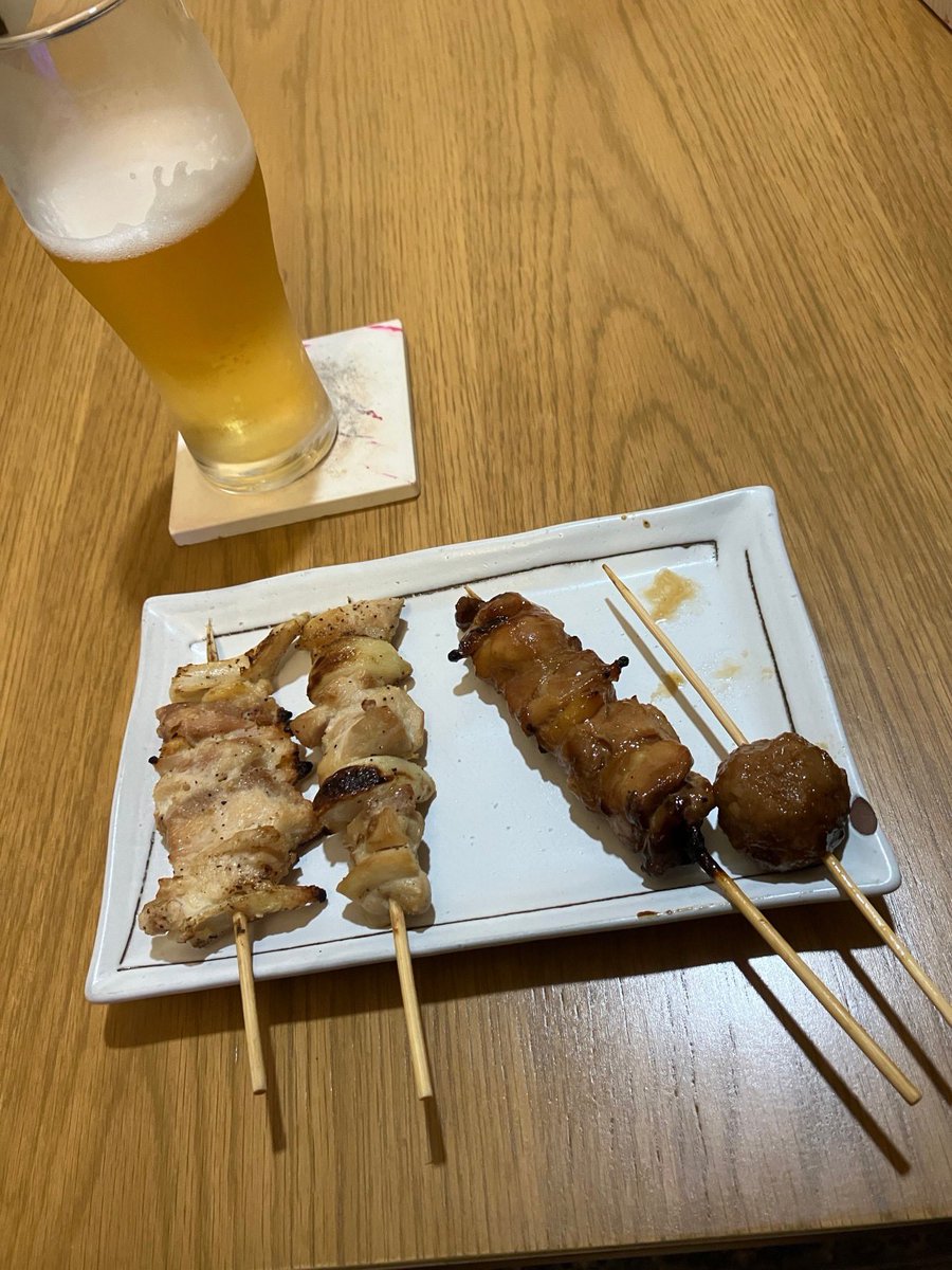 JapaneseFood045's tweet photo. 晩酌おつまみ

・生ビール
・焼き鳥

幸せですな https://t.co/EX2IyVHDM6