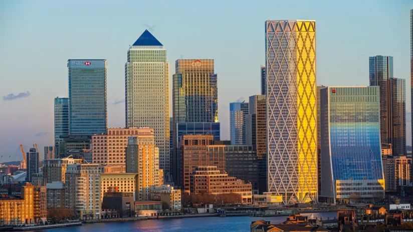 Big Four slash graduate jobs as #AI takes on entry level work. Deloitte reduced its own scheme by 18 per cent, while EY and PwC followed with 11 per cent and six per cent cuts respectively. cityam.com/big-four-slash…