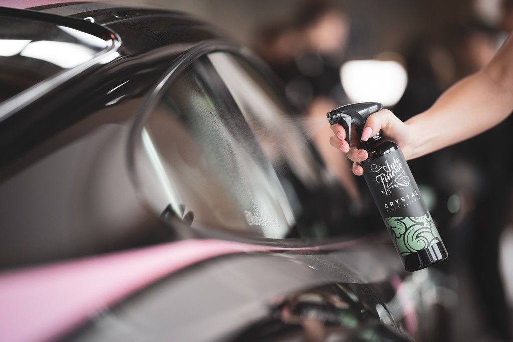 Dread cleaning glass? Always getting smears - Meet Crystal, the glass cleaner that delivers a smear-free finish every time. 

autofinesse.com/products/cryst…

#autofinesse #theartofdetailing #detailersfuel #detailing #detailer #carcareworldwide