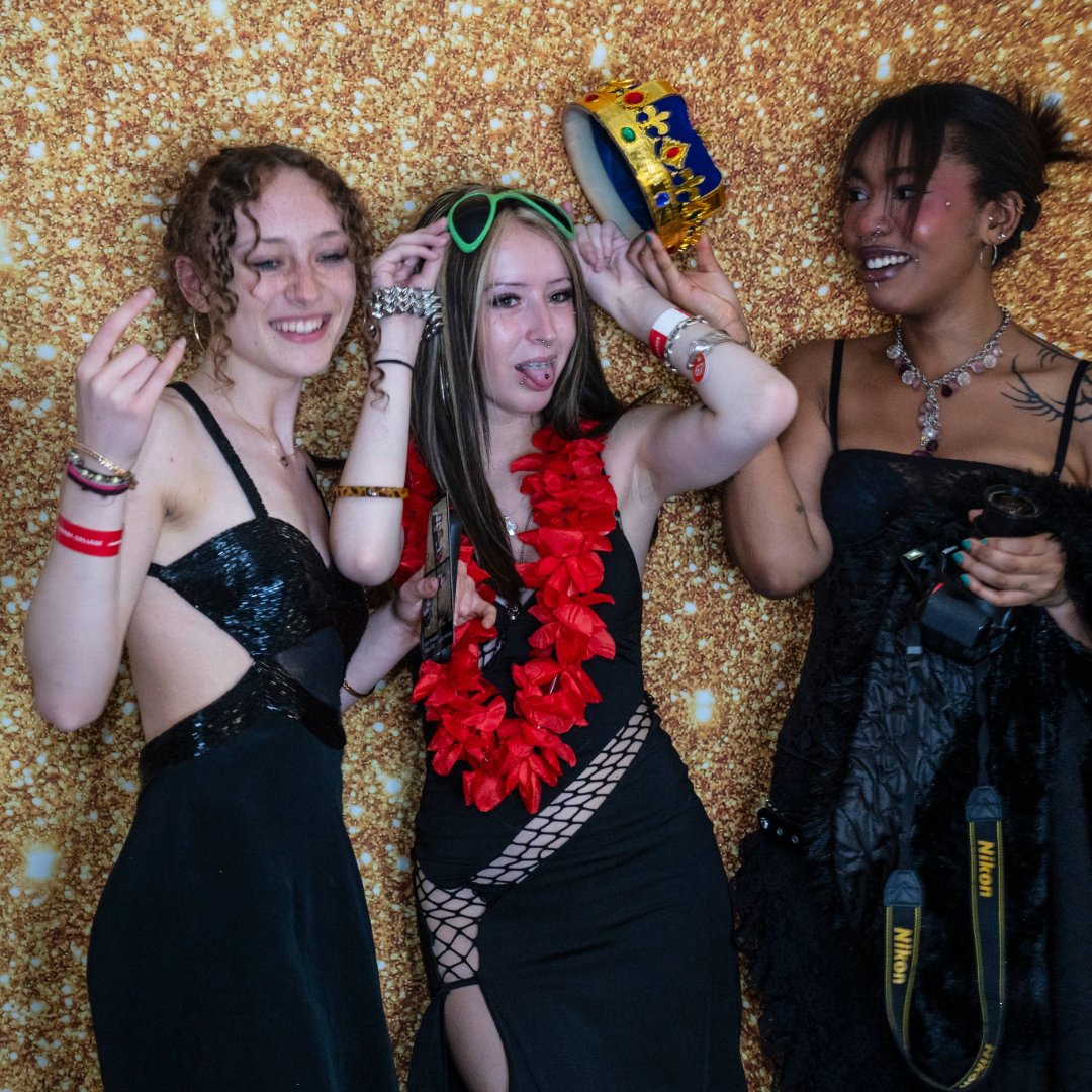 Our 2025 Leavers’ Prom was a night to remember! 🎉✨ From dancefloor moves to crowning Prom Royalty, our learners celebrated in style. 💃🕺

Read more 👉 orlo.uk/u2gxJ

#LeaversProm2025 #SouthwarkCollege