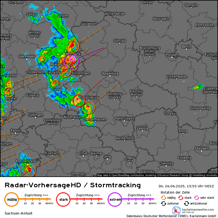EXTREMES UNWETTER zieht gerade über #Wolfsburg! Orkanböen möglich, großer #Hagel, #Starkregen. Bitte Gebäude aufsuchen, Bäume und Hochbauten meiden! LEBENSGEFAHR! kachelmannwetter.com/de/stormtracki…, wir berichten jetzt live! wetterkanal.kachelmannwetter.com /FA