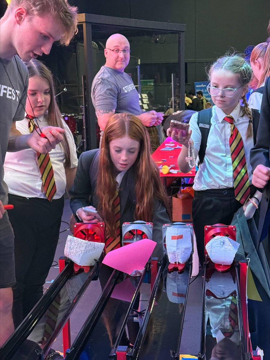 ASCHC_COLLEGE's tweet image. Today a group of year seven students travelled to Bradford to the STEM Fest event. The group are learning about careers in Engineering, Science, Maths and Technology in Yorkshire by taking part in fun and interesting activities.