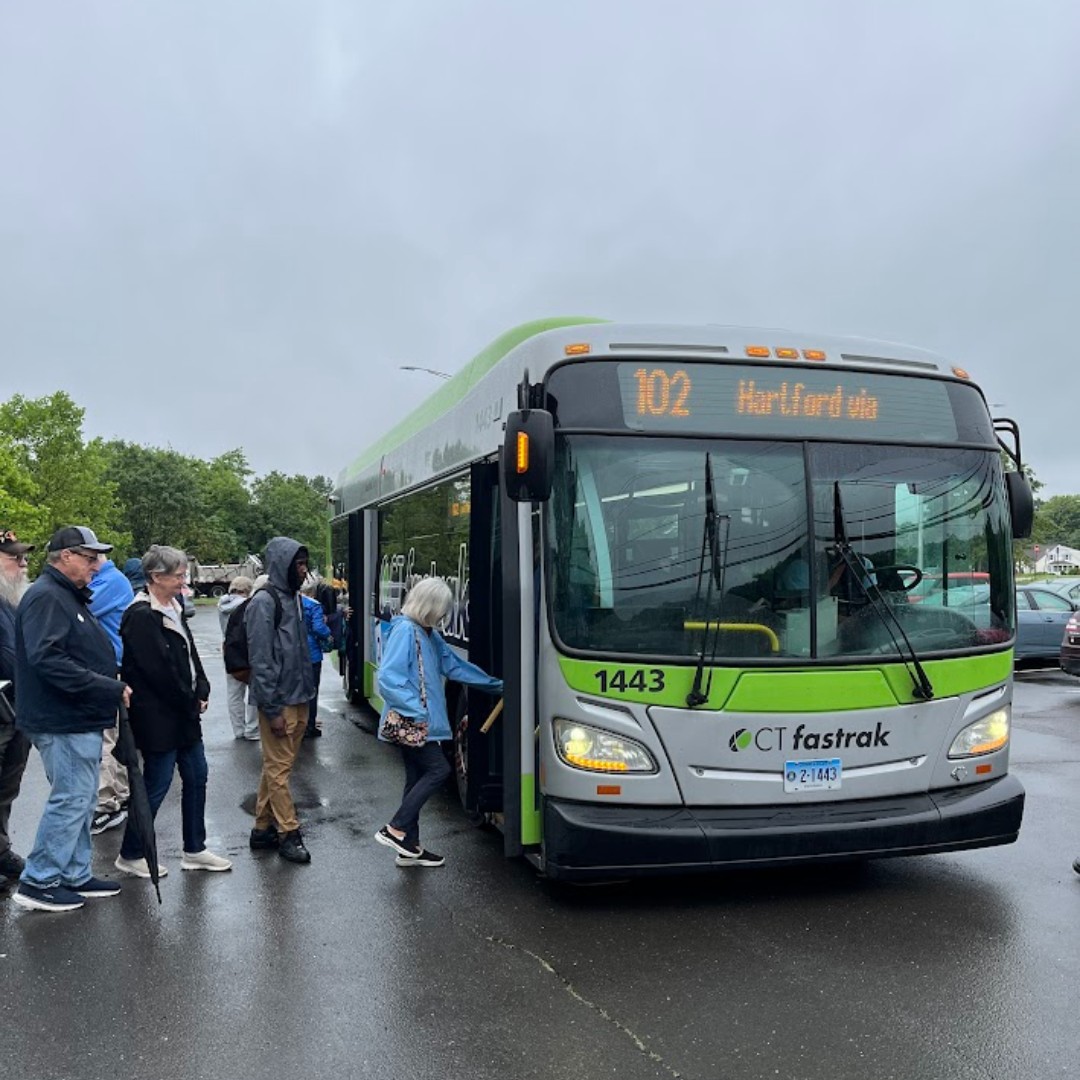 Have plans in Hartford? Ride CTfastrak! 🚌💨
Hop on in Bristol or New Britain and cruise to the capital, no stress included.

#CTfastrak  #CentralCT #Connecticut #HartfordHasIt
