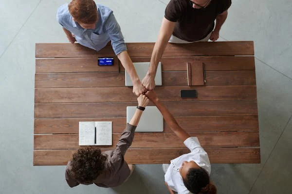 Digitalbayinc's tweet photo. #Tip: Focus is your best friend in business. Keep distractions at bay and prioritize the tasks that move you closer to your goals. https://t.co/ajCtQVTM83