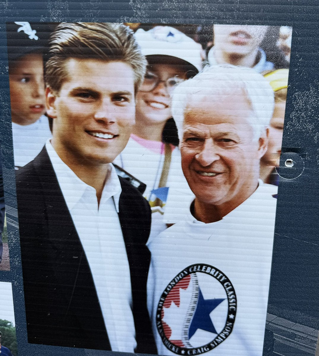 Andrew 1720 tweet media