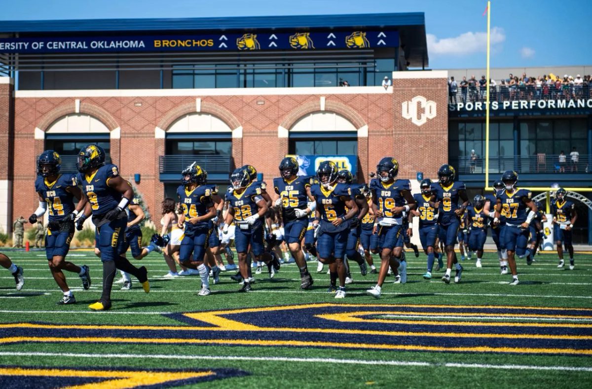 JordanWesley23's tweet photo. I will be at The University of Central Oklahoma today! @Coach_TPearson @CoachJohnston21 @Pbriningstool https://t.co/4rmbltvFkL