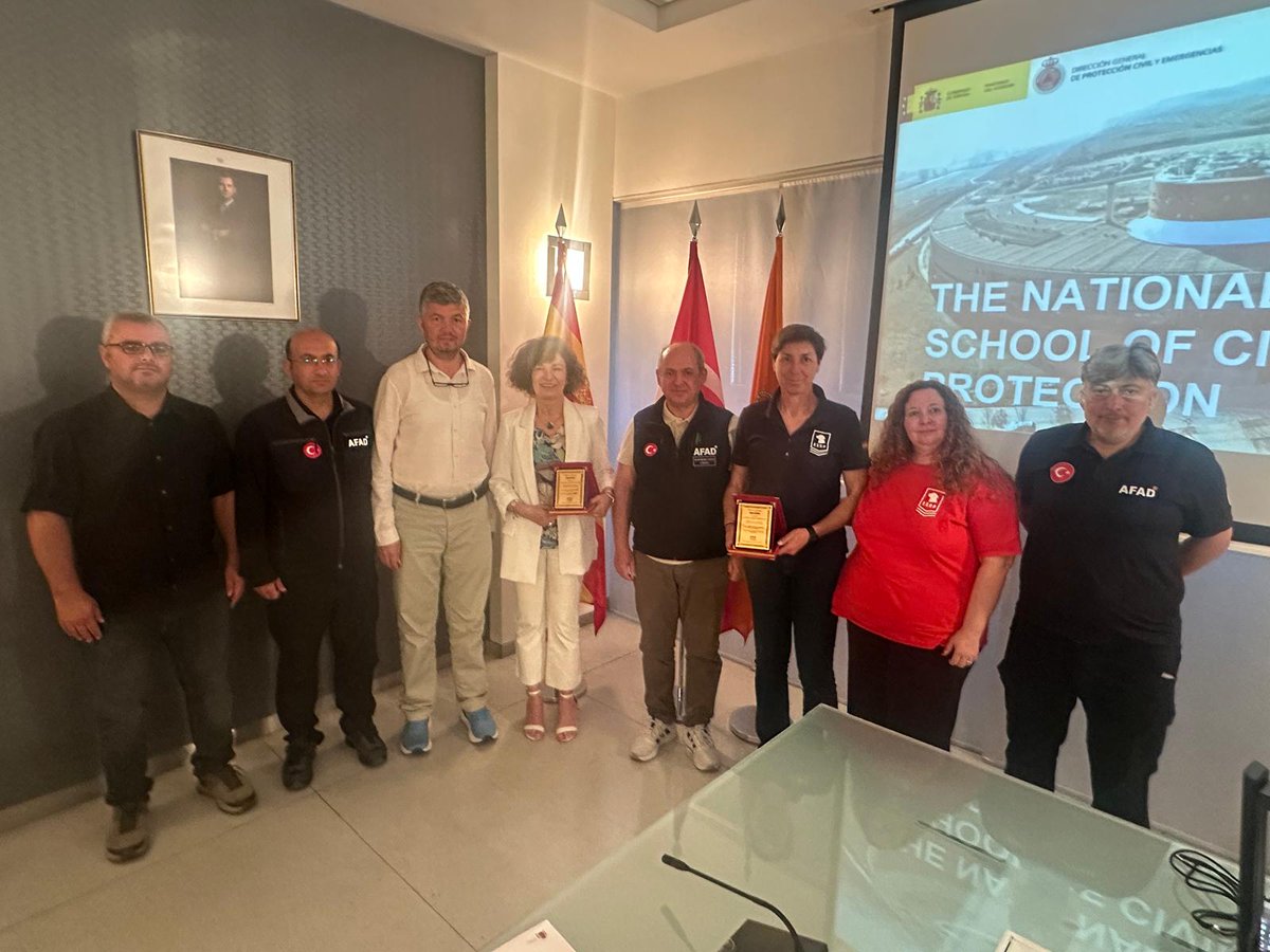 🇹🇷🚨🇪🇸 Recibimos a los amigos de la Agencia Nacional Turca de Emergencias (<a href="/AFADBaskanlik/">AFAD</a>), como socios del Proyecto <a href="/EUErasmusPlus/">Erasmus+</a> #Reay4rescEU, para compartir la evolución y resultados de esta iniciativa.

El encuentro ha tenido lugar en la Escuela Nacional de <a href="/proteccioncivil/">Protección Civil</a>