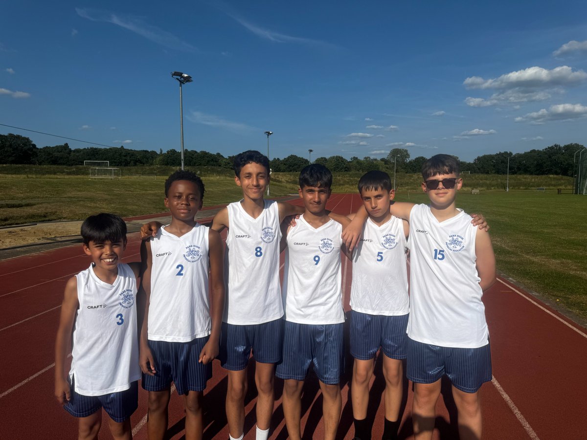 ParkHighNews's tweet photo. ๐An exhilarating end to the Harrow Borough Athletics season! As we topped 4 of 8 age groups, placing top 3 in all.
Highlights:
Trevelleโs 100m win
Kei-Ahnaโs final sprint
Hamzaโs double gold
Thatโs our 16th borough title this year โ and still climbing!๐ช
#ParkHigh
#Athletics https://t.co/67khBxj2Sh