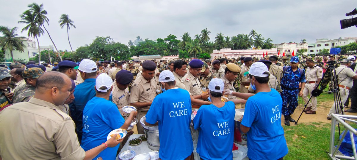 Media Release - Reliance launches multi-pronged efforts to enrich Rath Yatra experience for lakhs of devotees

- Through Anna Seva, Reliance Foundation will serve nourishing, hot meals to lakhs of visitors
- 100 police aid posts have been set up, providing shelter for police