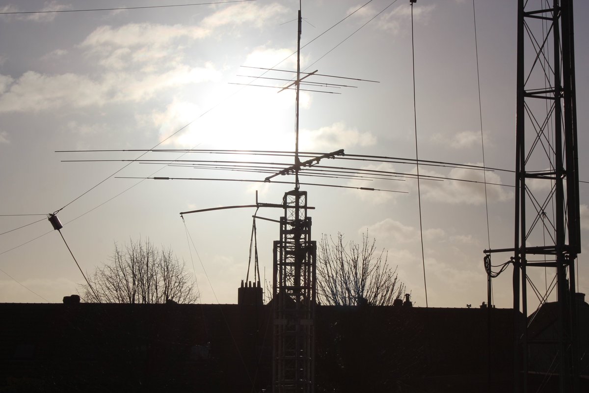 f4vse's tweet photo. 73 de F4VSE
#f8kgs #radioamateurs #radioclub #hamradio #amateurradio https://t.co/oGxtUsv2Bv