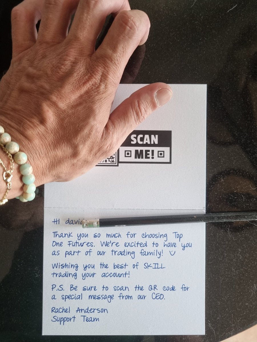 Mister___Ti's tweet photo. I appreciate this gesture that I received in my mailbox.  
Thx you @TopOneFutures https://t.co/UTcBj4daZq