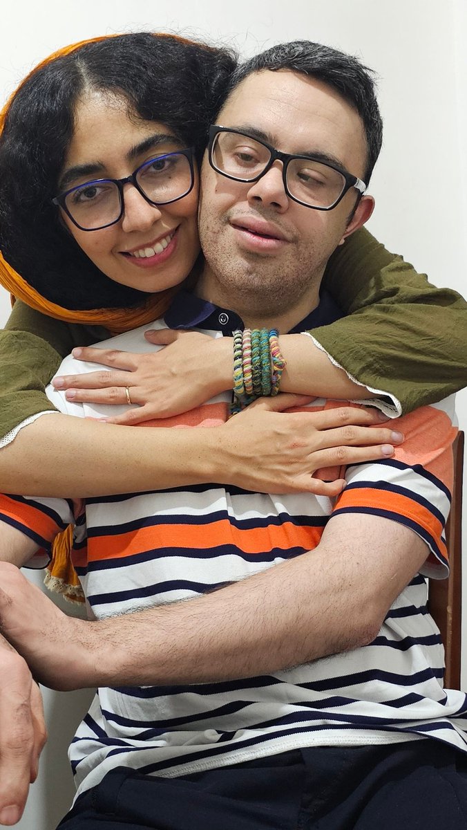 GM ☀️ ☀️ ☀️ 
••• When I talk about difference, the first person that comes to mind is my brother MAZDAK, a boy with #Downsyndrome
 We have created a lot of collaborative art together for many years.

⬇️ Link Below ⬇️