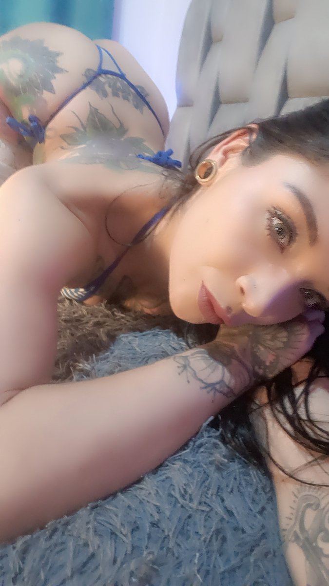 jasminhot_'s tweet photo. 💙💋 https://t.co/pGZuqzMkZt