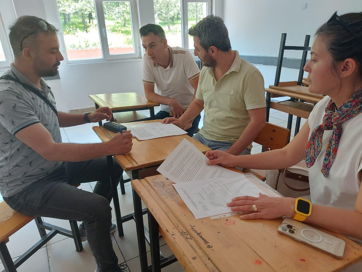 Lise Zümre Başkanları Akpınar'da!

Ortaöğretim zümre toplantılarında yılın son sözleri Akpınar'da söyledi.

Samsun'un ortaöğretim şehri Ladik'te komisyonlar daha iyi için bir araya geldi.

#Akpınar
#Ladik
#İlçeZümresi
#Toplantı
#ZümreToplantıları
#İyi
#Dahaiyi
#Eğitim