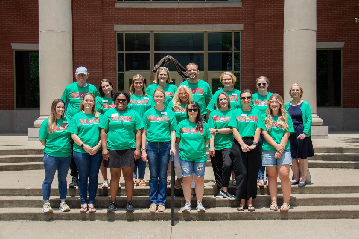 jlrgifted's tweet image. Summer Camp for Academically Talented (SCATS) teachers. What a special crew! @wku @WKUCEBS @GattonAcademy @GiftedStudies @NAGCGIFTED @KAGEgifted