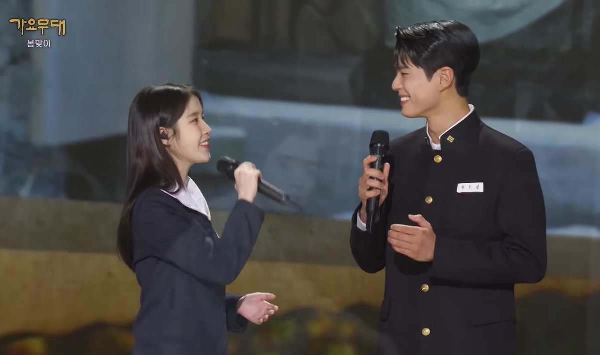 kdrama_outofbox's tweet photo. We received two multi talented people from above. 😭 https://t.co/T84Ca6z1CK