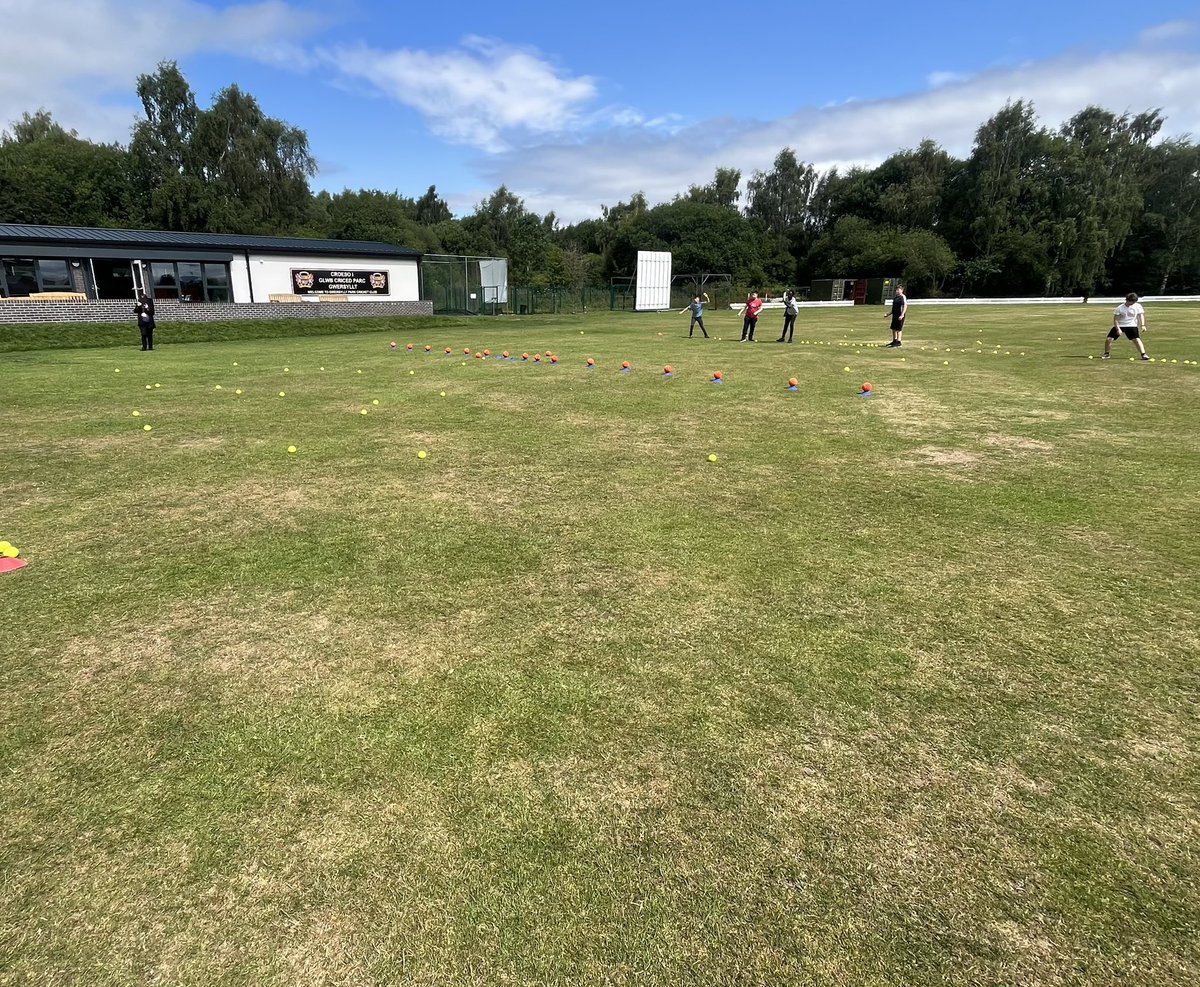CoachWrexham's tweet image. This morning ALN cricket festival class from @pe_stchris @GwersylltParkCC @ActiveWrexham @CricketWales