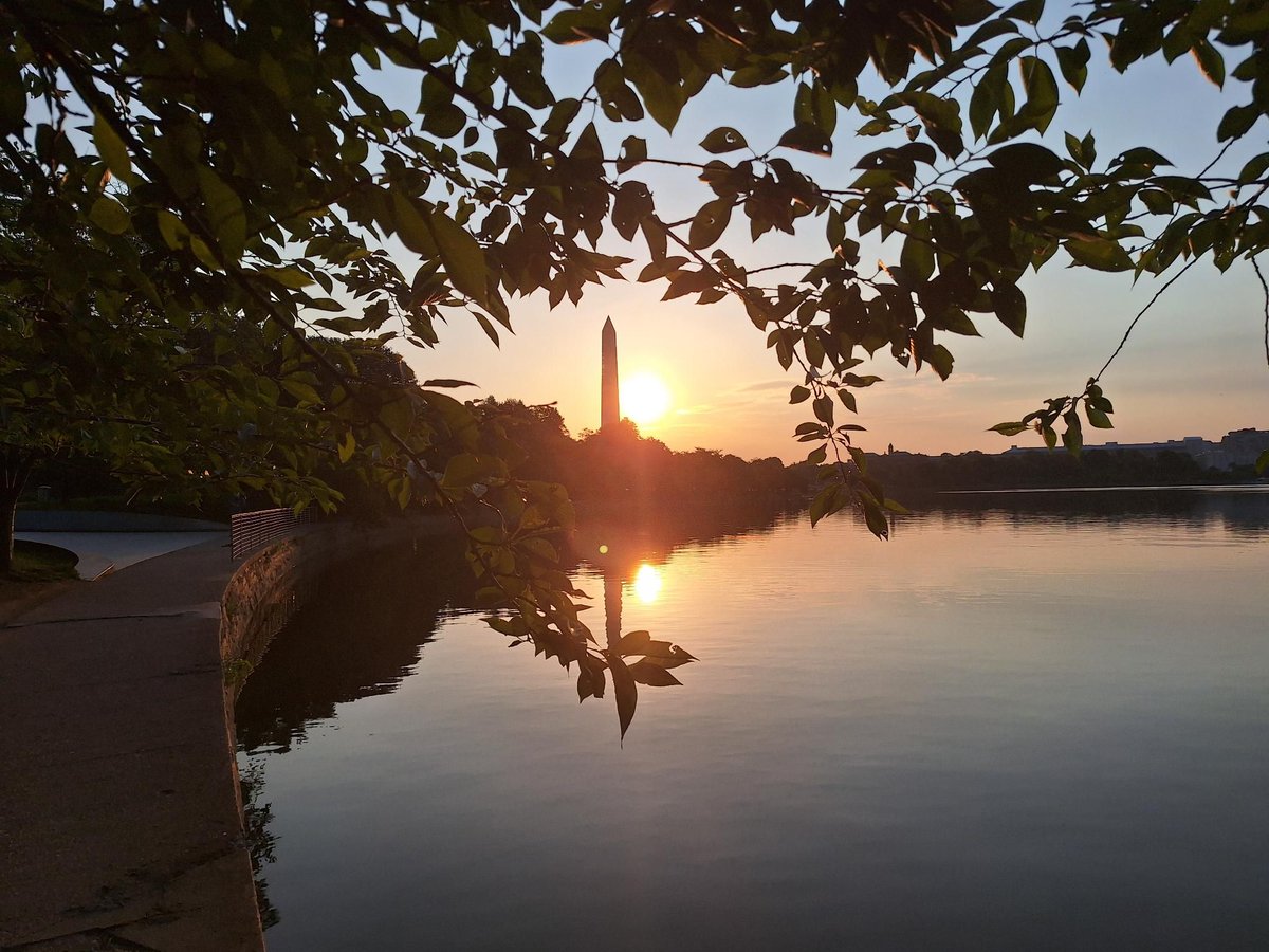 thoefler's tweet image. One big benefit of waking up at 4am, jetlagged, is the early morning run!
Getting ready to talk about how #HPC drives the future of #AI #LLM and RLM architectures at the IEEE Cloud Summit in Washington, DC.
How can #XaaS Accelerated Containers help? arxiv.org/abs/2401.04552