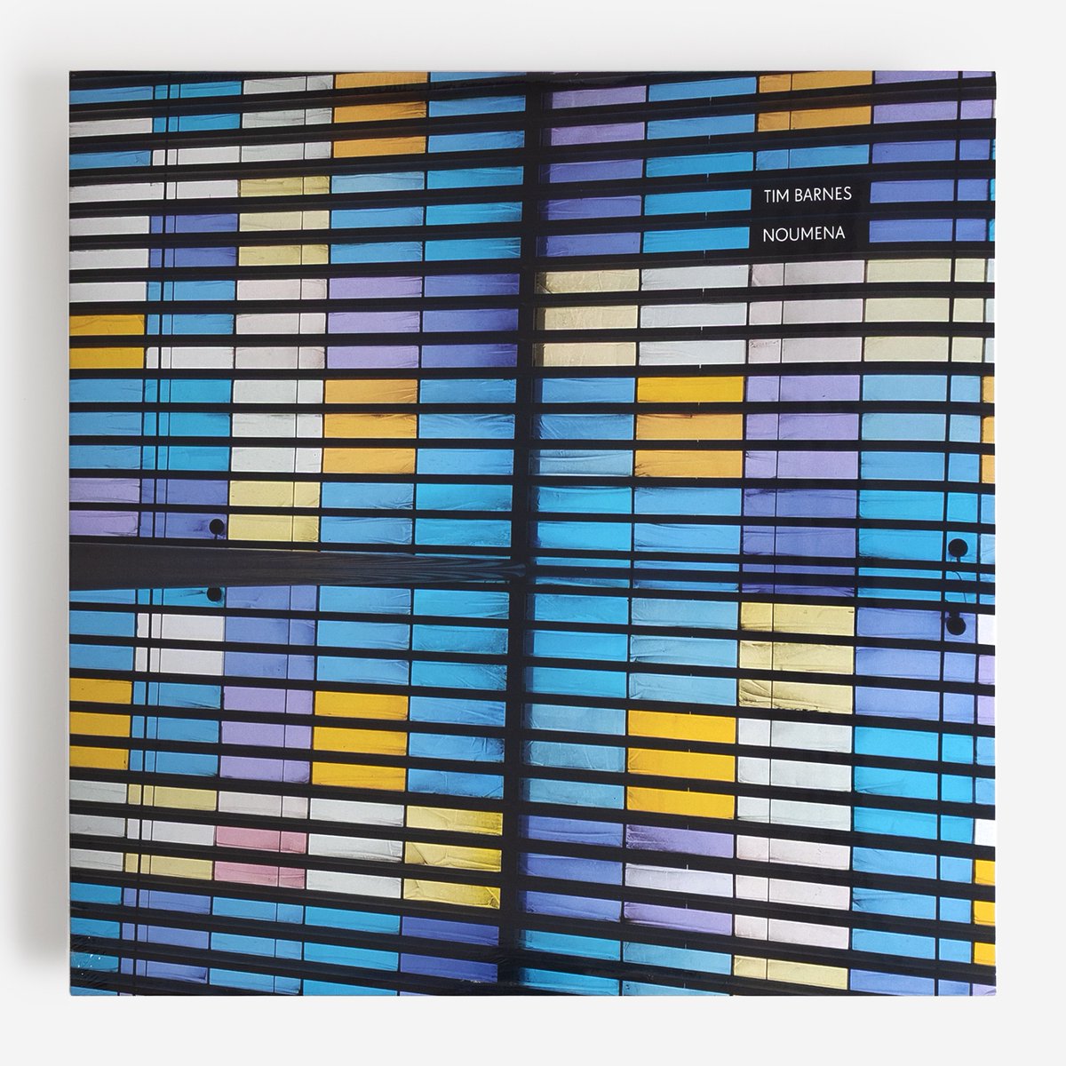 real all-star shebang featuring Jim O'Rourke, Rob Mazurek, Oren Ambarchi, Tara Jane O'Neill and Doug McCombs, produced by post-rock legend Bundy K Brown

boomkat.com/products/noume…