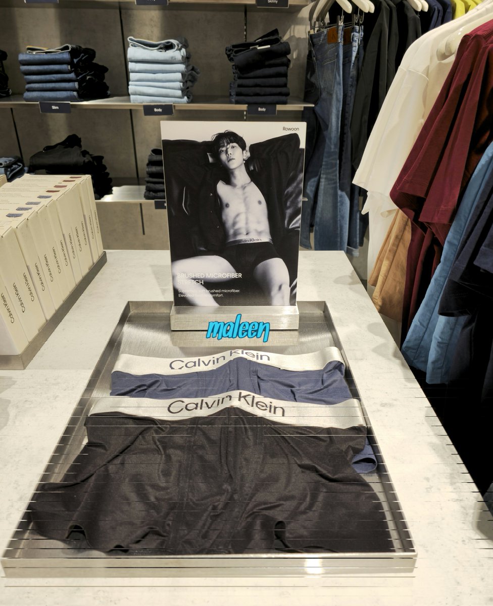 At #CalvinKlein KLCC store 😍
#Rowoon #로운