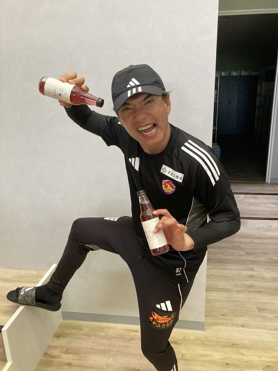 KoichiroKatafu1's tweet photo. 富谷市様ありがとうございます!
ゴリさん嬉しすぎて、もうこんな感じです!笑
#富谷市
#ベガルタホームタウン
#ベガルタ仙台
#今日のゴリさん https://t.co/LCOI0TWsUe
