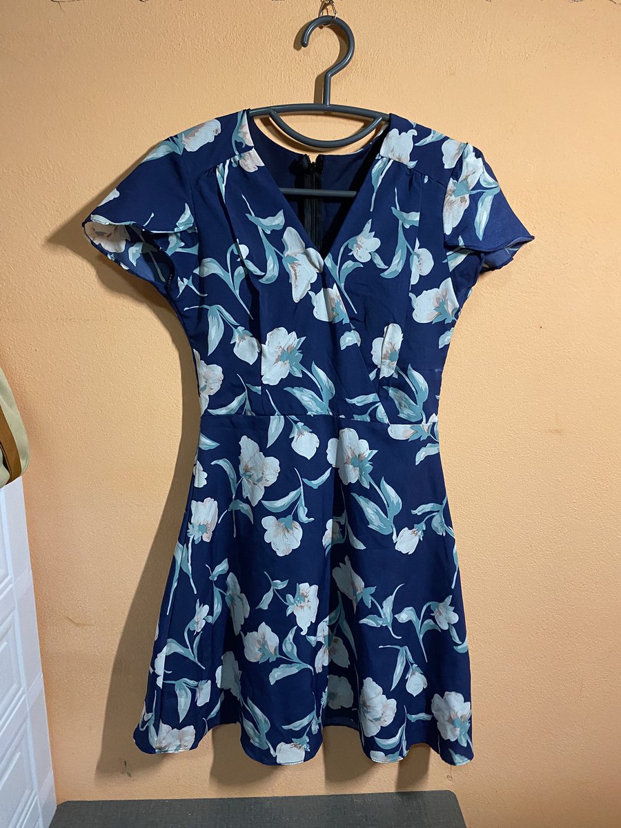 Pakkard40107403's tweet photo. 🐡โล๊ะตู้ถูกๆ หน้าทวิตมีอีกคับ🐡
• 20บาท
• Size xs/s

🚗ค่าส่ง 1-2ตัว =40
              2+ =50บาท
เหมาคิดค่าส่งตามจริง💯💯

#ส่งต่อเสื้อกันหนาว #ส่งต่อเสื้อผ้ามือ2 #ส่งต่อเสื้อผ้ามือสองราคาถูก #ส่งต่อเสื้อผ้า #เสื้อผ้ามือ2 #เสื้อผ้ามือสอง #เสื้อผ้าน่ารัก #เสื้อกันหนาวมือสอง https://t.co/H5sdXDgmOk