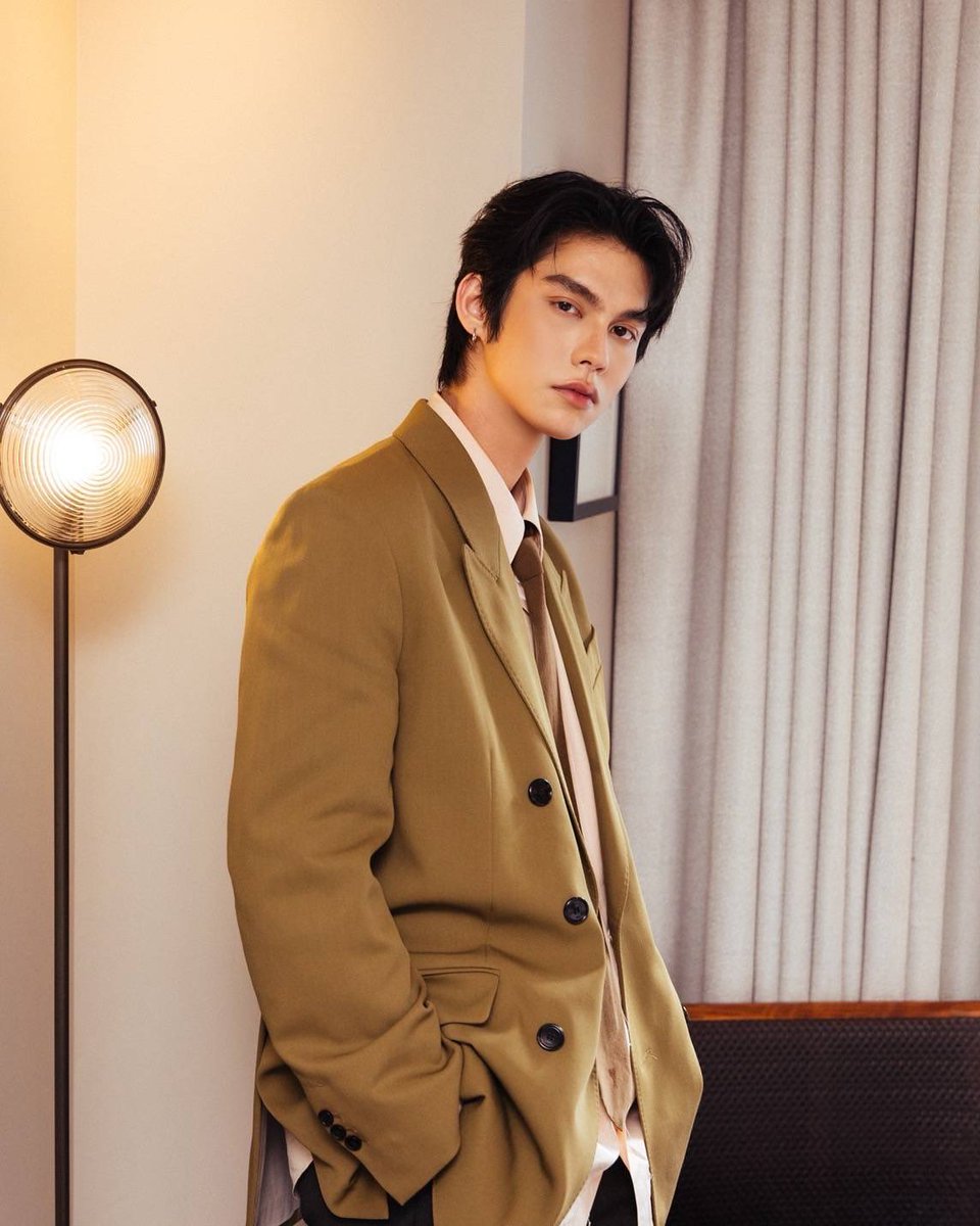 Vogue Thailand tweet media